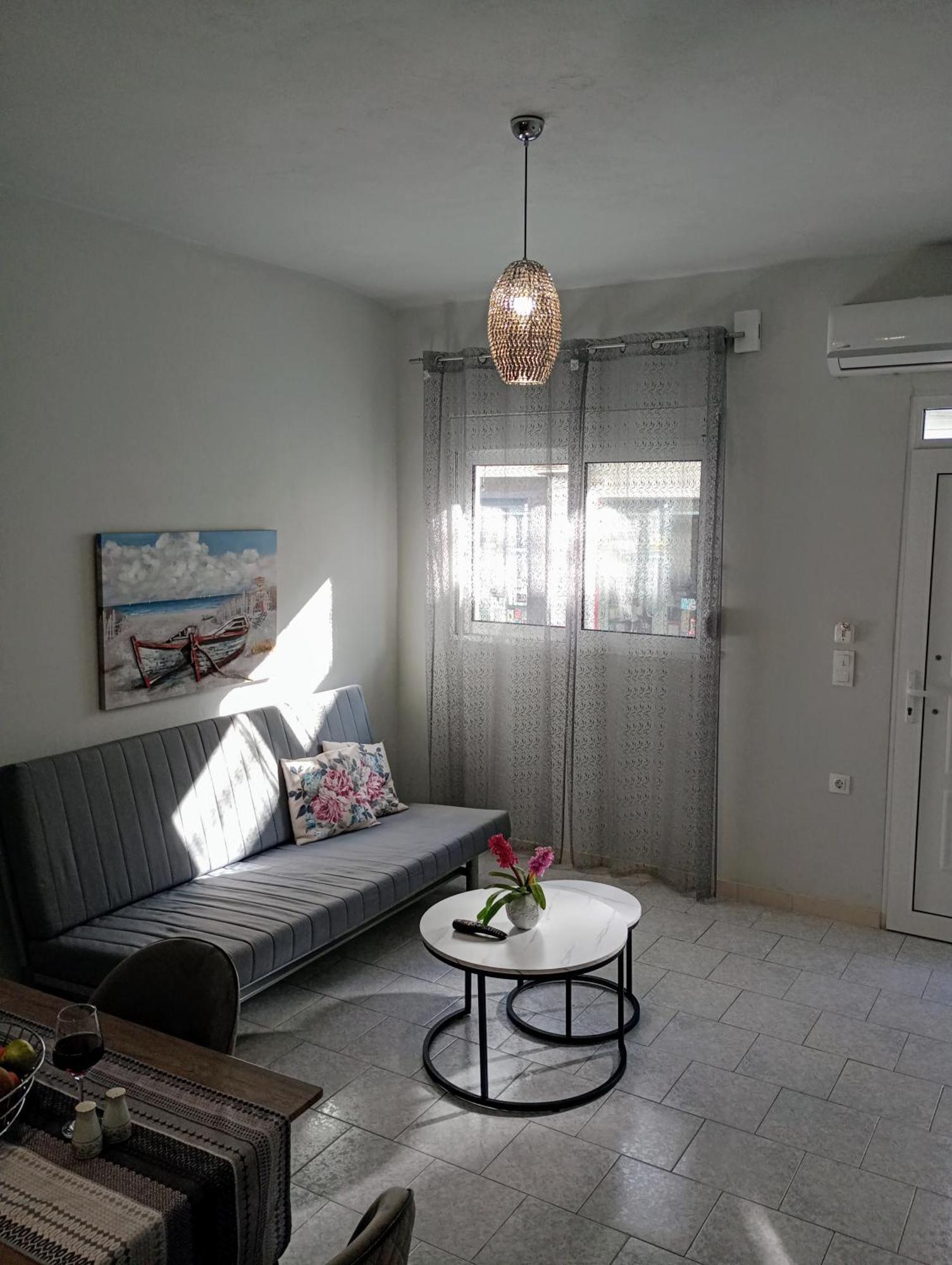 Cozy Kremasti Apartment Exterior foto